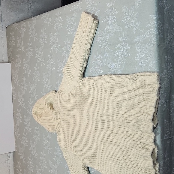 Children's Knitted Sweater - Picture 10 of 11